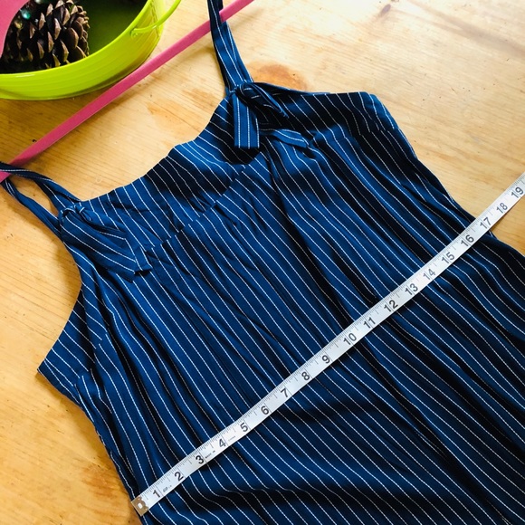 Jumpsuit - Picture 3 of 7